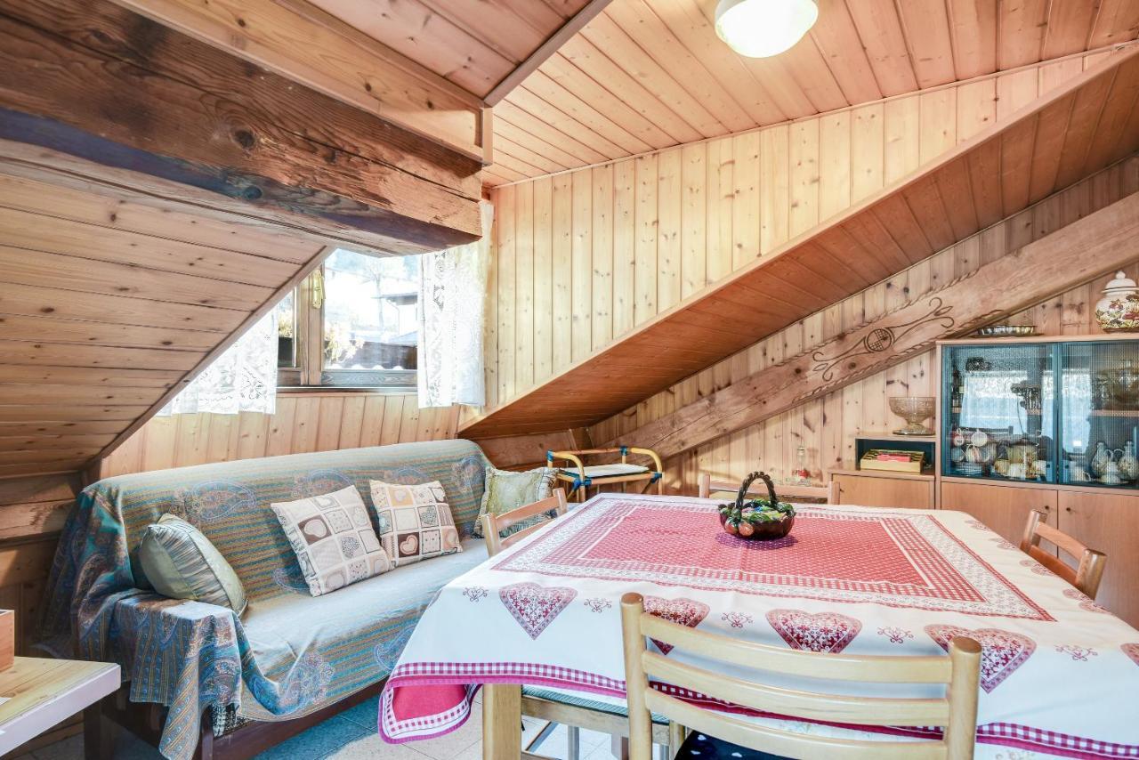 Mansarda Tra Le Dolomiti Di Brenta Appartement Bocenago Buitenkant foto