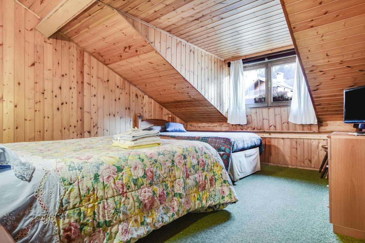 Mansarda Tra Le Dolomiti Di Brenta Appartement Bocenago Buitenkant foto