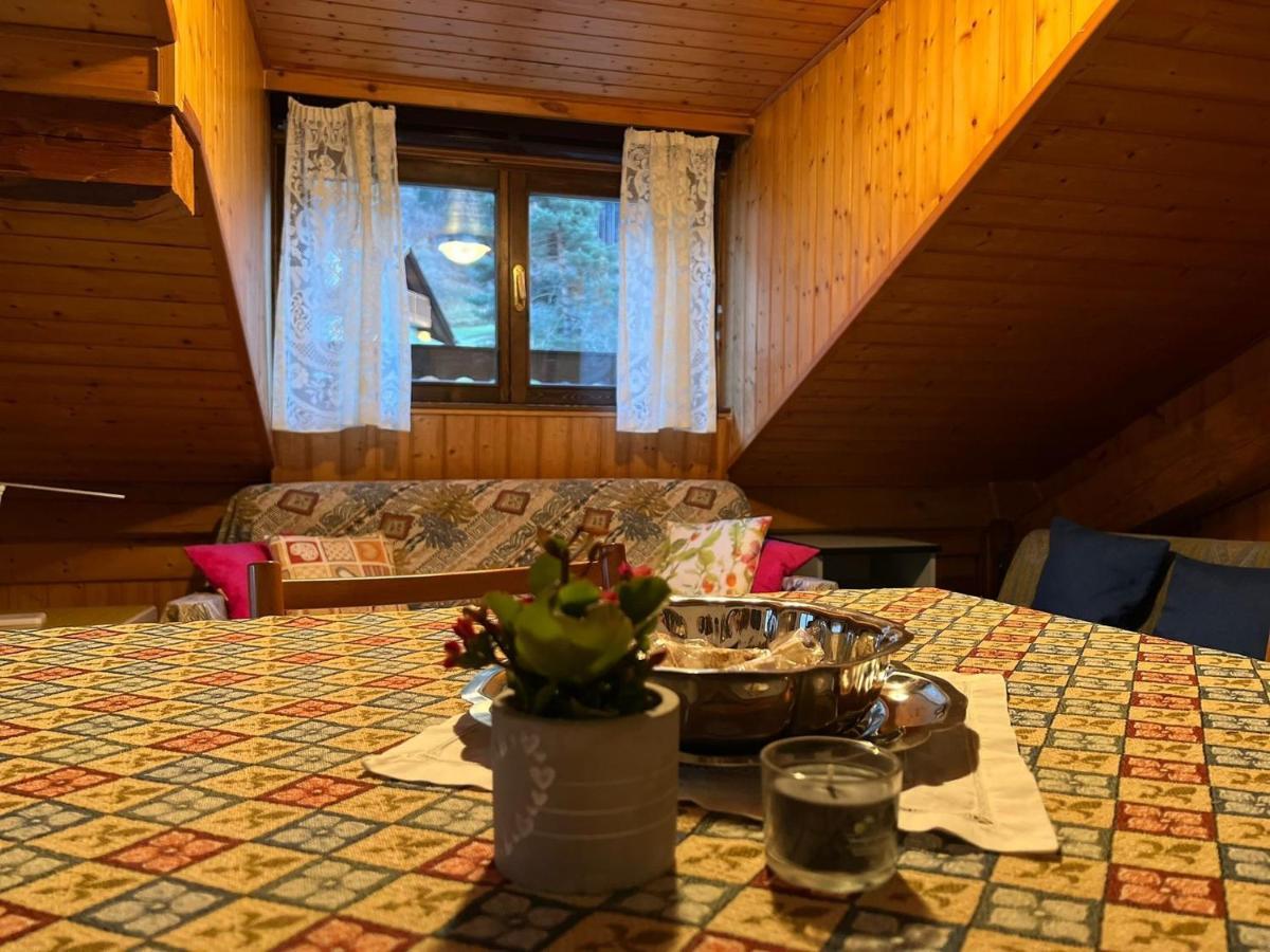 Mansarda Tra Le Dolomiti Di Brenta Appartement Bocenago Buitenkant foto